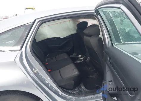 2019 Honda Accord Lx z USA, uszkodzony, nr VIN 1HGCV1F10KA118617